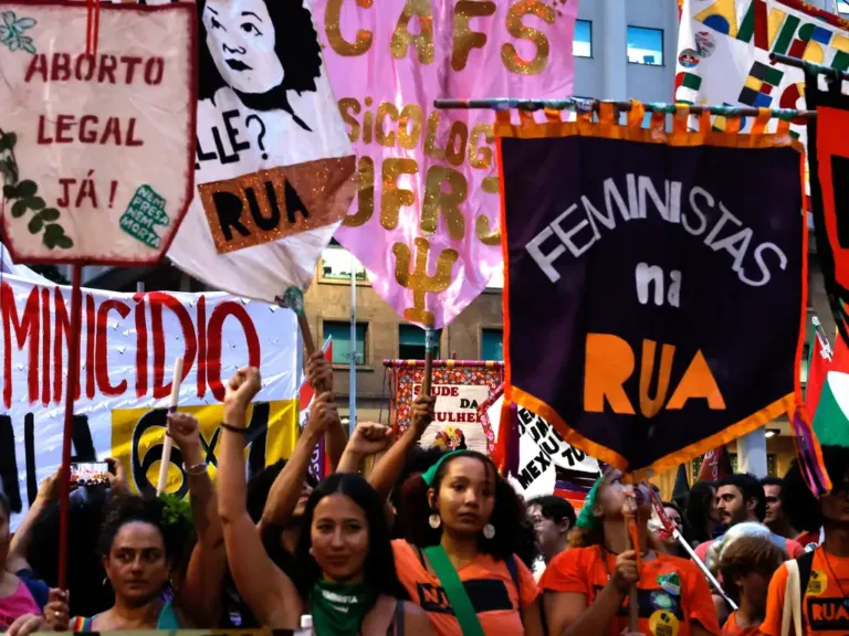 25 de novembro: enfrentar a violência contra a mulher é condição para uma democracia plena