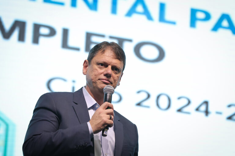 'Privatização é única marca do governo Tarcísio em SP', avalia cientista política
