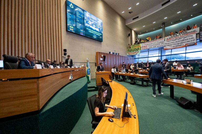 Entenda como será executado o orçamento de 2026 no DF aprovado em R$ 74 bilhões
