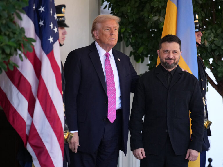 Zelensky e Trump se reúnem neste domingo para discutir fim da guerra na Ucrânia
