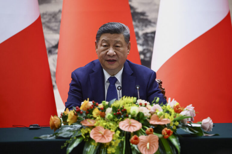 China vai fornecer mais 100 milhões de dólares em ajuda para a Palestina
