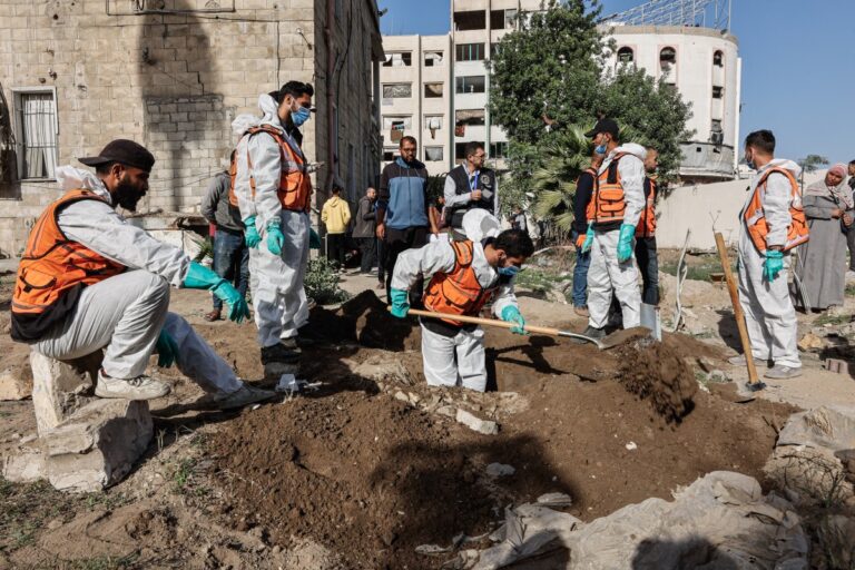 Israel mantém ataques contra Gaza mesmo com cessar-fogo, e mediadores falam em momento crítico