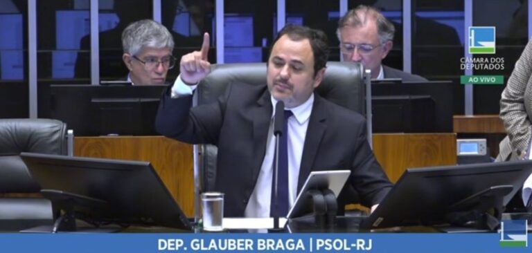 Hugo Motta esvazia plenário e suspende a transmissão da TV Câmara