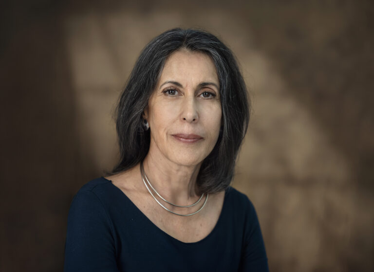 As vozes das mulheres estão cada vez mais fortes na literatura, diz vencedora do Prêmio Oceanos