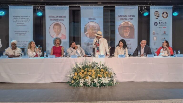Antônio Pitanga e Leci Brandão recebem, em Salvador, a Comenda Ubiratan Castro