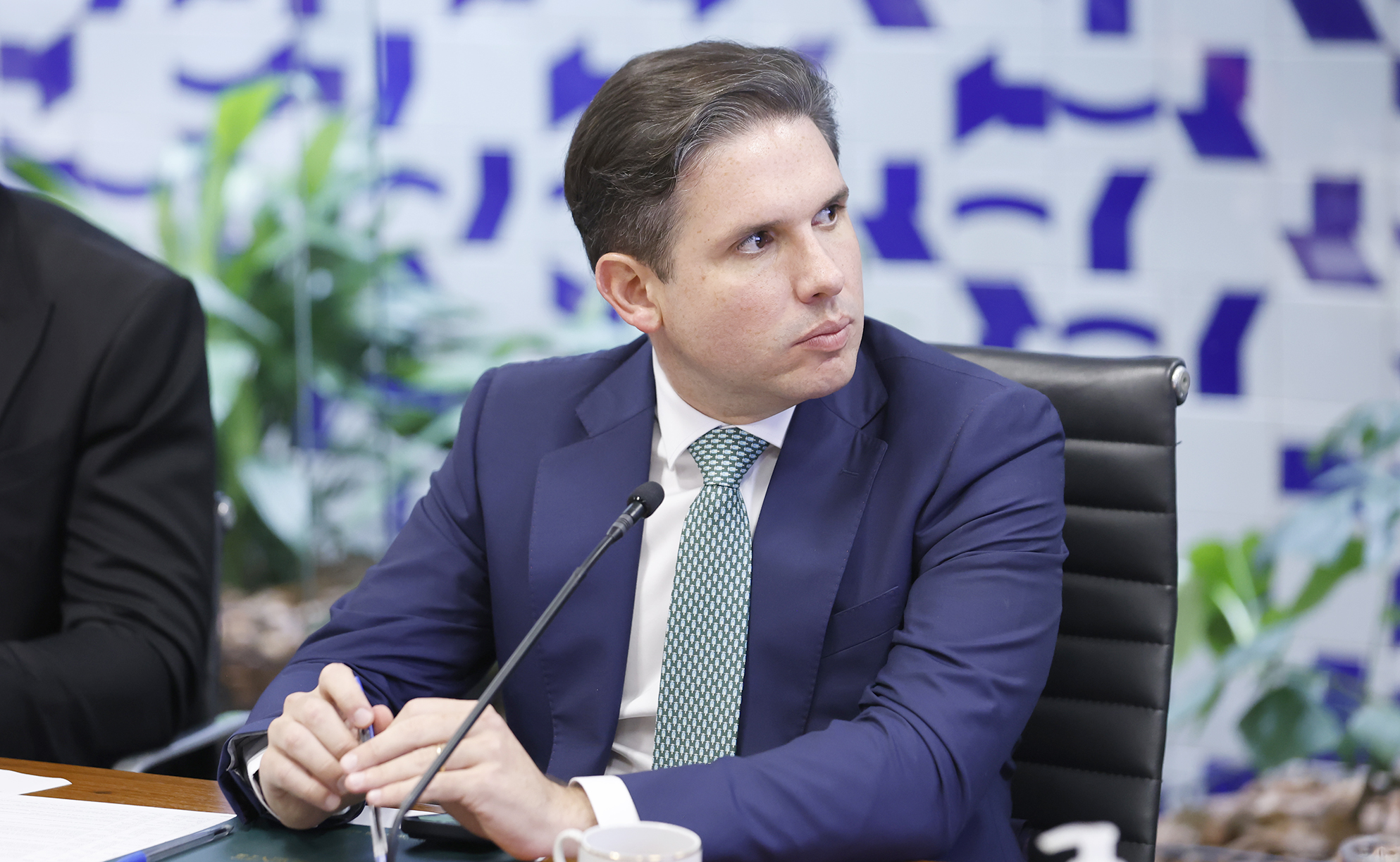 Hugo Motta anunciou a decisão durante uma reunião de líderes nesta terça (9)