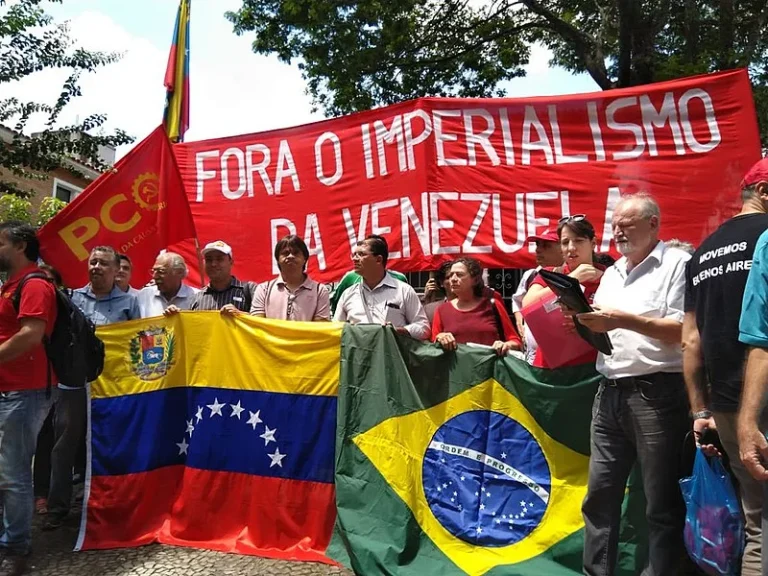 Cinco razões para os brasileiros amantes da paz entre os povos defenderem a Venezuela