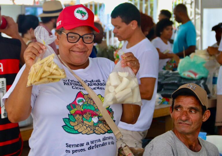 Feira da Reforma Agrária no Rio recebe 10 mil pessoas e comercializa 45 toneladas de alimentos