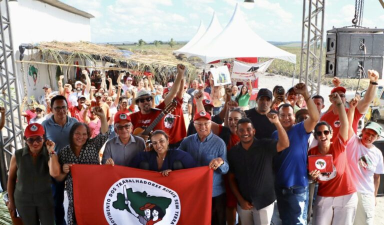 Após 12 anos, Assentamento Wanderley Castro, do MST, recebe posse: 'Contra o domínio secular'