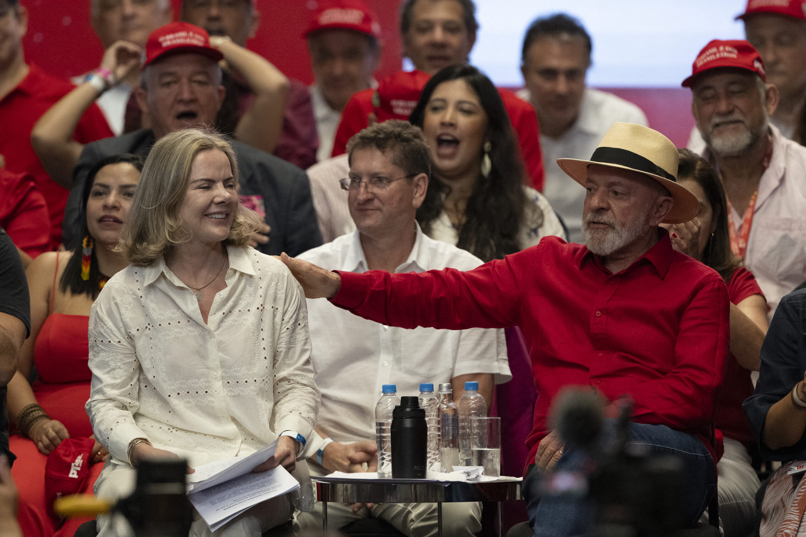 PT fez 45 anos no começo de 2025 e vai organizar 8º Congresso Nacional em abril