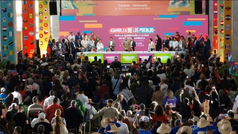 Em meio a ataques dos EUA, Caracas realiza Assembleia dos Povos pela Paz