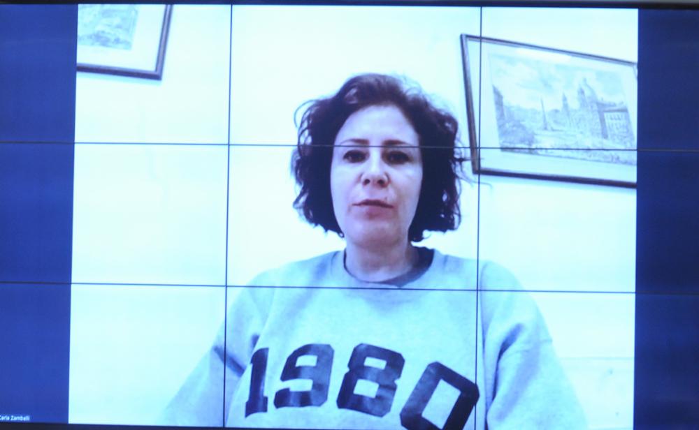 A deputada Carla Zambelli (PL-SP), presa na Itália, em audiência na CCJ da Câmara dos Deputados.