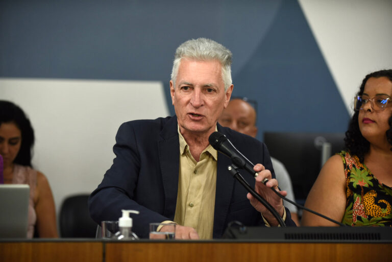 ‘Chega de crimes’: deputado mineiro pede reestatização da Vale e federalização da Codemig