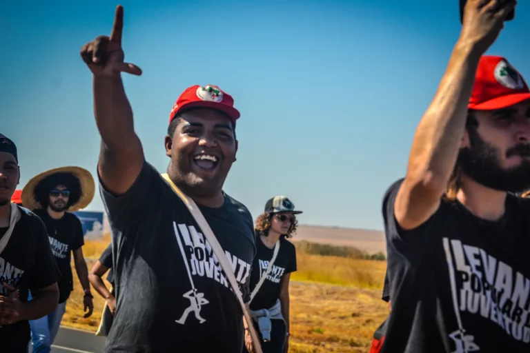 Acampamento celebra 20 anos do Levante com formação política, cultura e economia solidária
