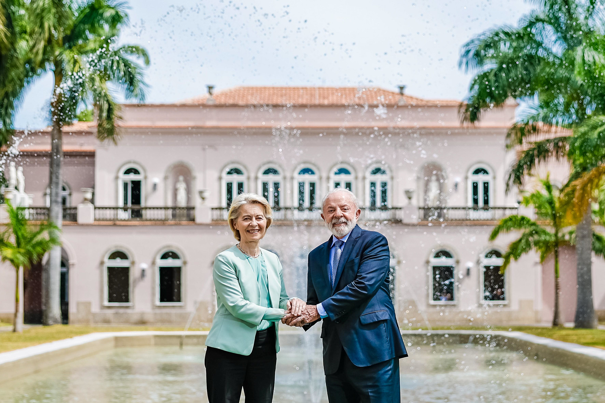 Lula e a presidente da Comissão Europeia, Ursula von der Leyen, no Palácio do Itamaraty, no Rio de Janeiro.
