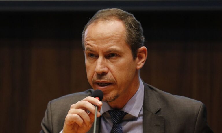 'A tendência nessas eleições é a extrema direita se dividir', avalia Ricardo Cappelli 