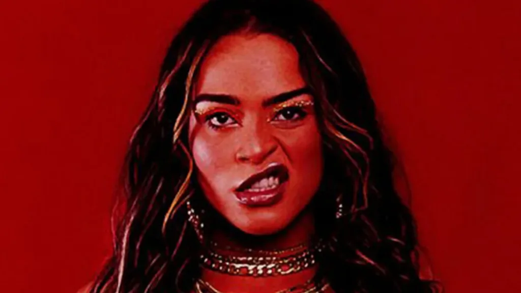 Bianca Manicongo, conhecida como Bixarte, fala sobre a importância das obras de músicos negros no cenário artístico