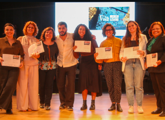 Equipe do "Território em Fluxo" recebe o prêmio Vladimir Herzog de jornalismo