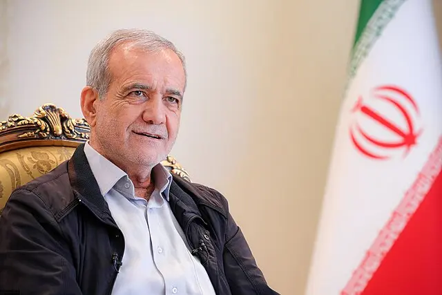 Masoud Pezeshkian ordenou que nenhuma medida de segurança seja tomada contra os manifestantes nos protestos, que chegam ao seu 11º dia