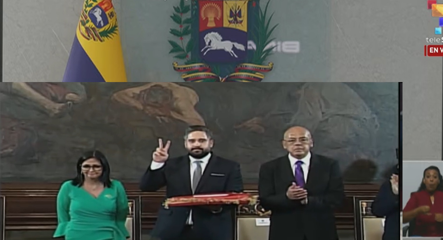 A presidenta interina da Venezuela, Delcy Rodríguez, o deputado Nicolás Maduro Guerra, filho do presidente, e o presidente da Assembleia Nacional, deputado Jorge Rodríguez