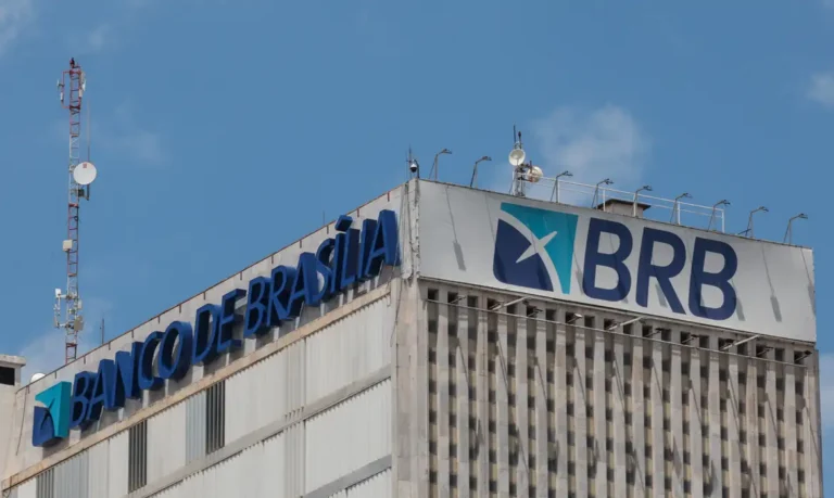 A voz da mídia hegemônica contra o BRB e a favor da destruição dos bancos de fomento