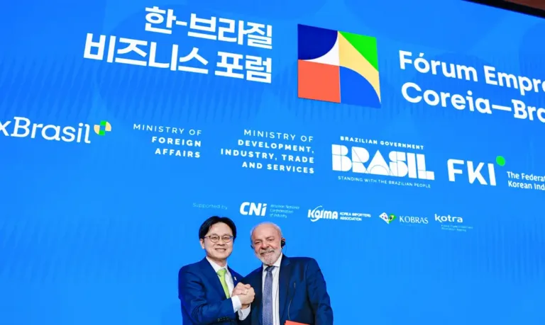 Chips, IA e minerais críticos: os principais pontos do acordo assinado por Lula na Coreia