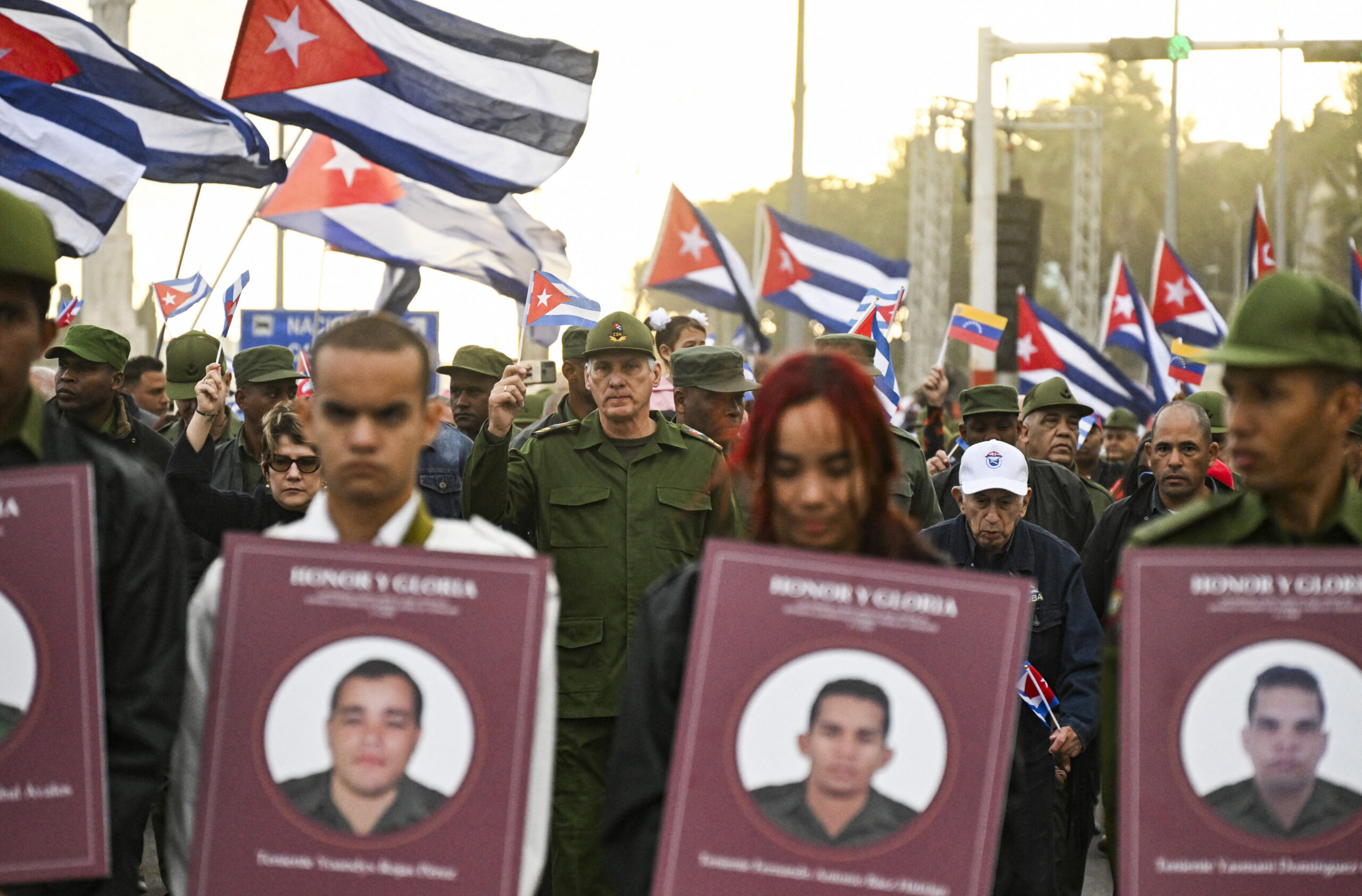 Manifestação em Cuba condena a agressão militar contra a Venezuela, que vitimou 32 militares cubanos.
