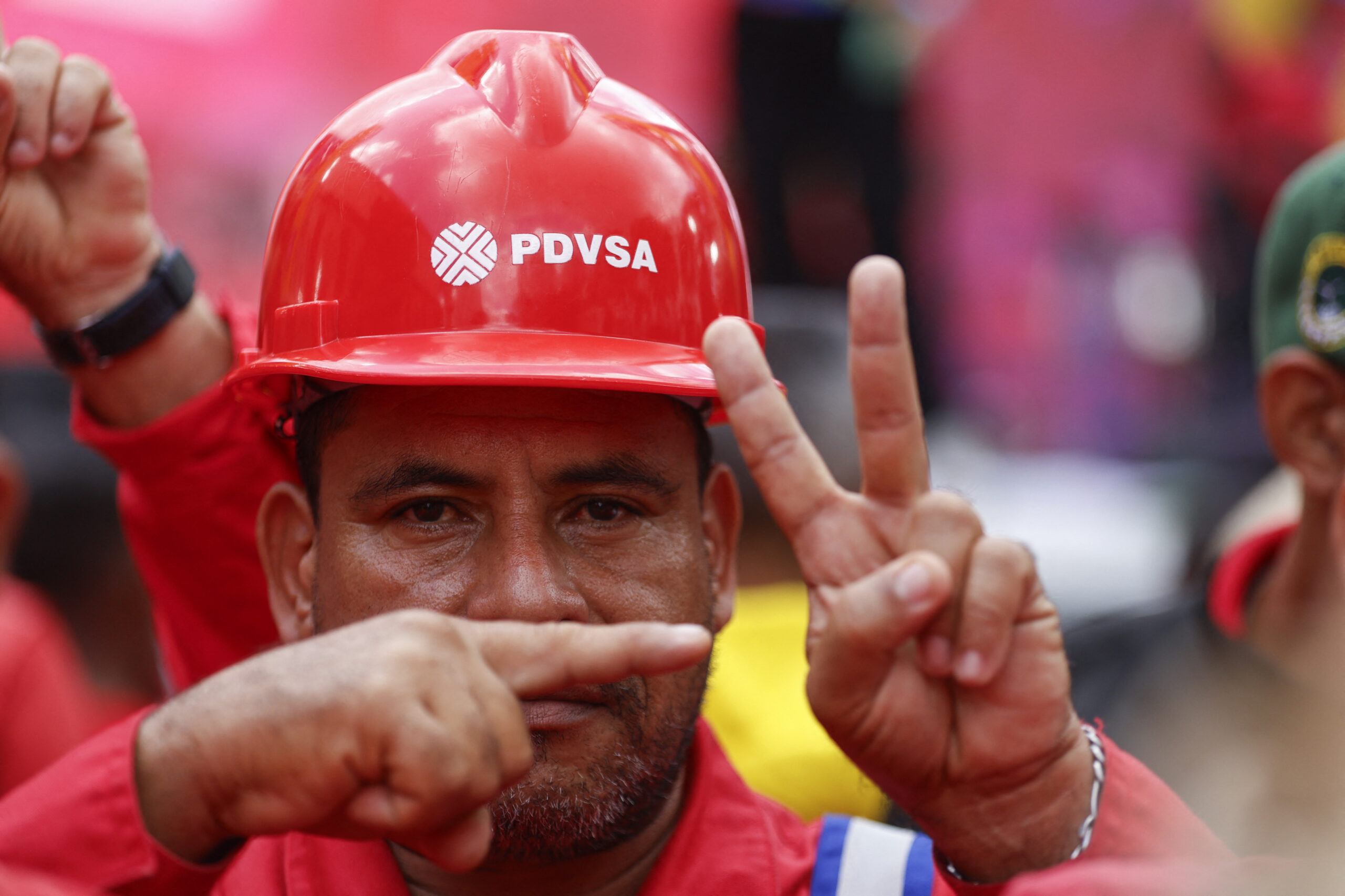 Manifestação de trabalhadores da estatal petroleira PDVSA (Petróleos de Venezuela) pedem liberdade do presidente Nicolás Maduro e da primeira-dama Cilia Flores.