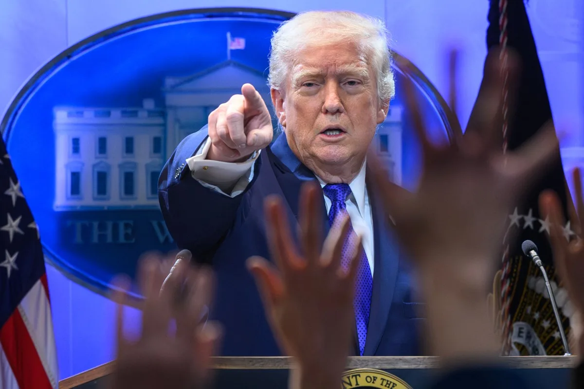 Trump não reconhece ter cometido algum erro