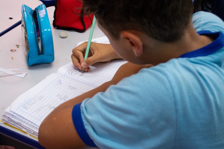 Escolas do DF retornam às aulas nesta semana; confira calendário