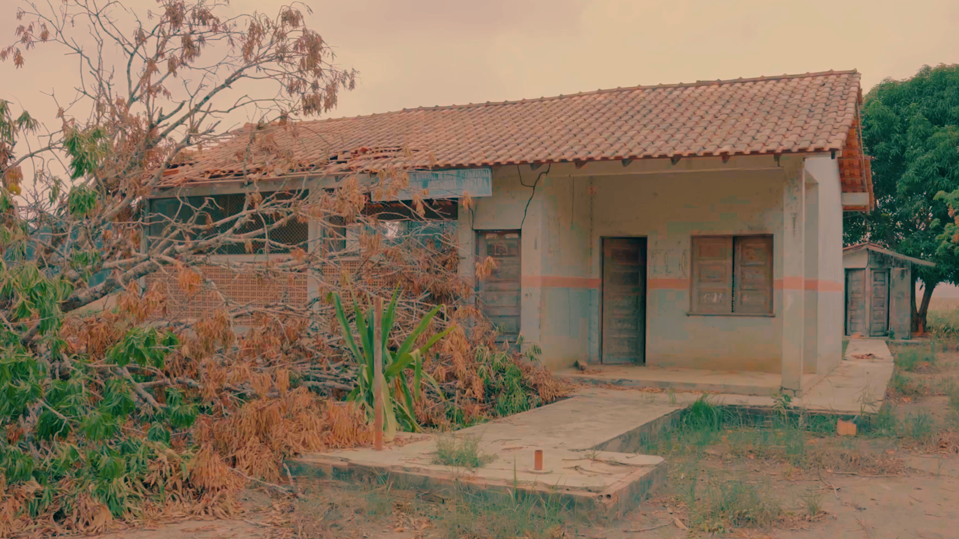 Escola rural fechada no município de Mojuí dos Campos, no Pará