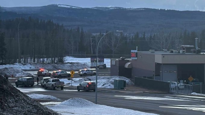 Tumbler Ridge, escola secundária na Colúmbia Britânica, no Canadá, foi palco de um ataque que acabou com pelo menos 10 vítimas