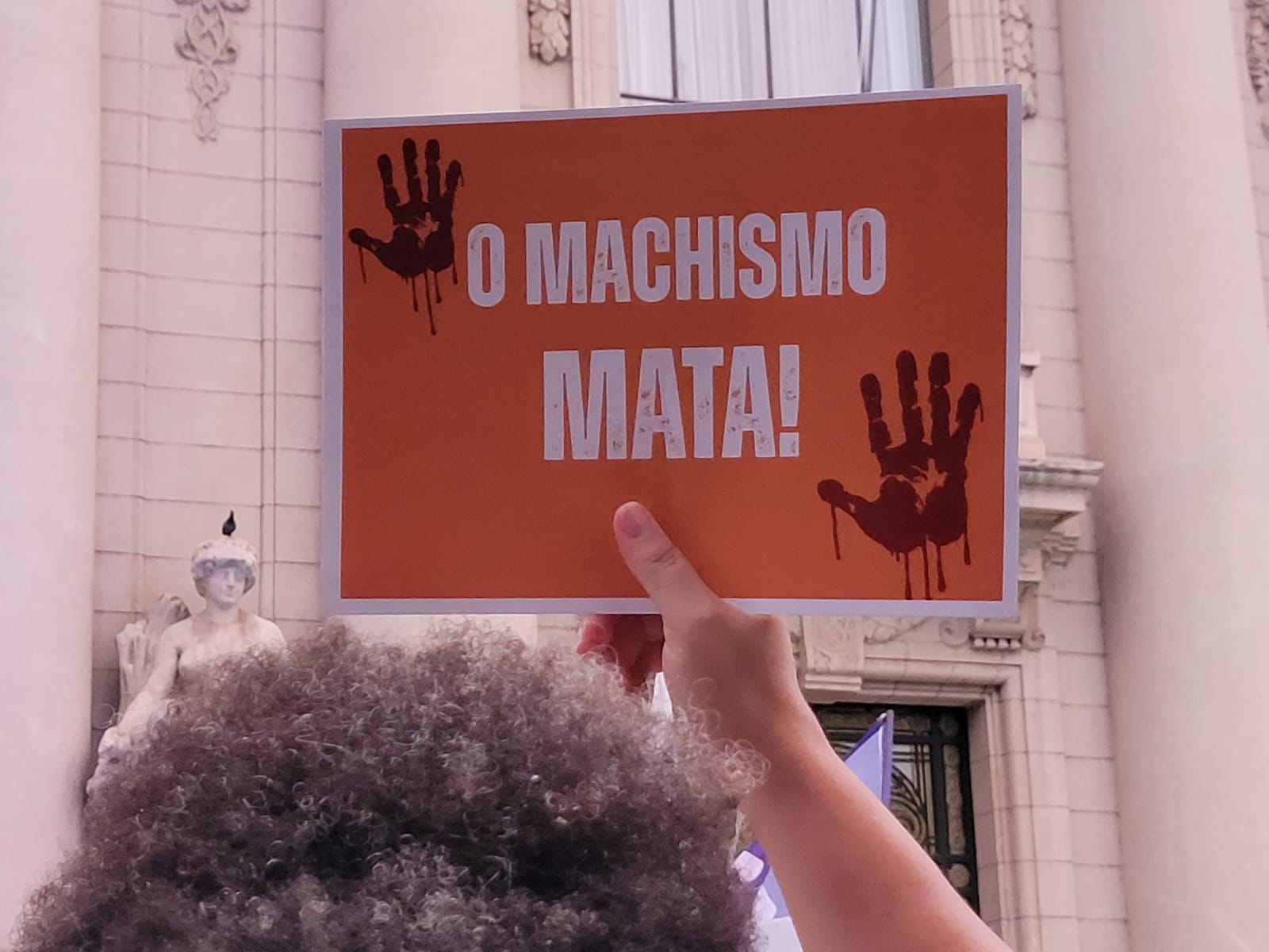 Ao final da apresentação do relatório, está prevista a realização de uma coletiva de imprensa
