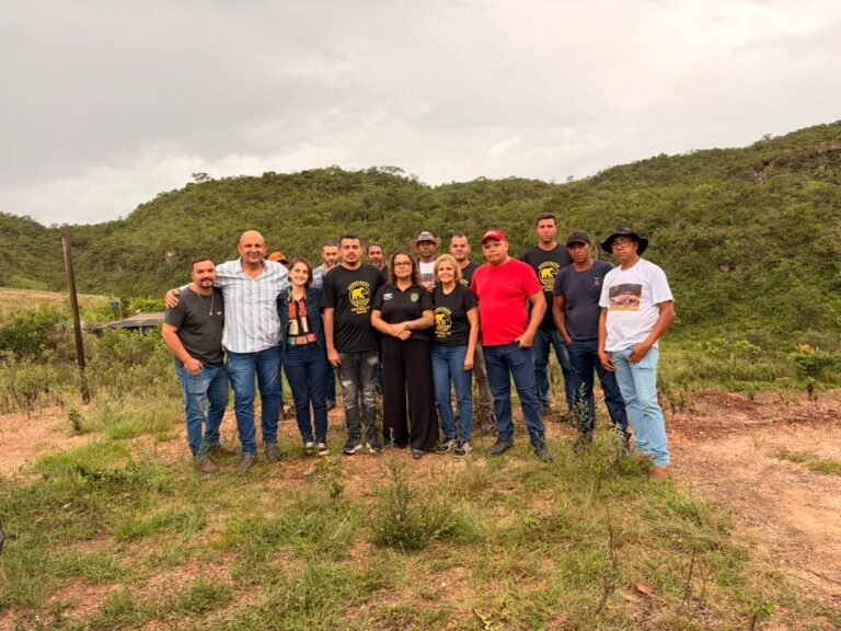 Justiça reverte despejo de comunidade centenária em GO; terra é disputada pela família Caiado
