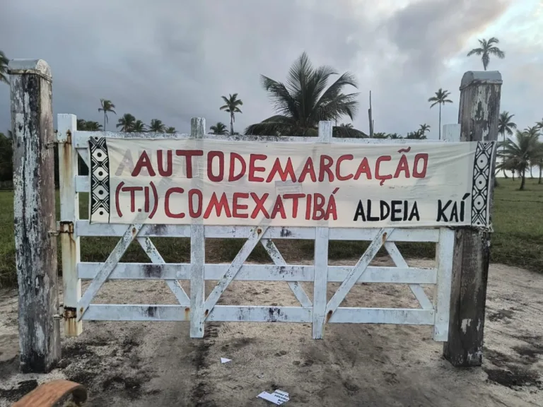Indígenas denunciam pistoleiros por disparos contra turistas no sul da Bahia