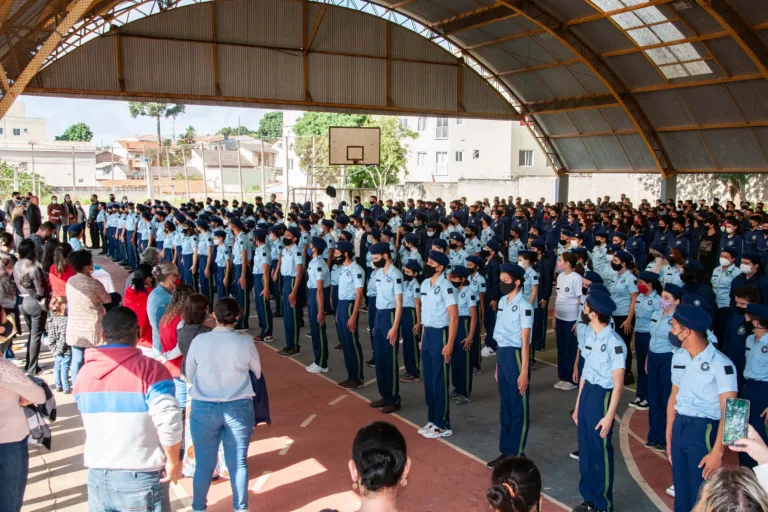 Militarização das escolas aumentou mais de 20 vezes na última década; Paraná lidera o ranking