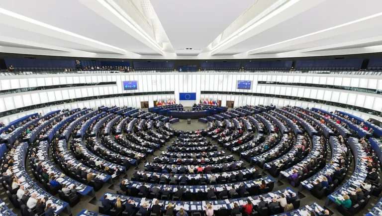 Europa aprova cláusulas do acordo com Mercosul; Congresso adia votação