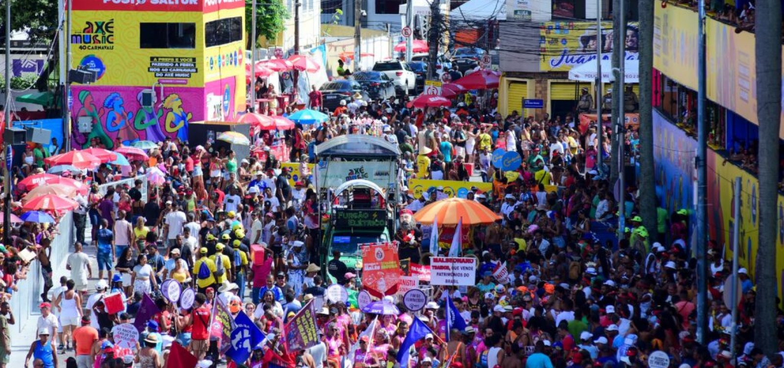 O movimento já chegou a levar mais de cem mil pessoas durante o circuito do Carnaval