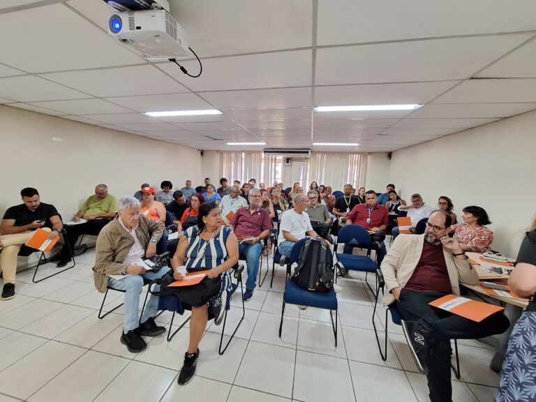 Agricultores familiares fluminenses firmam contrato com Anater para diversificar produção 
