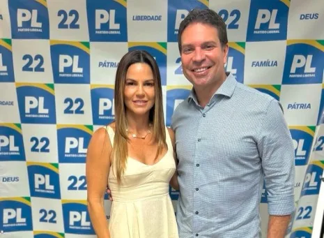 Nos EUA, esposa de Ramagem tem atestado médico negado e terá que justificar faltas no trabalho