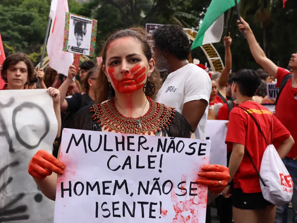 País segue falhando na proteção de meninas e mulheres