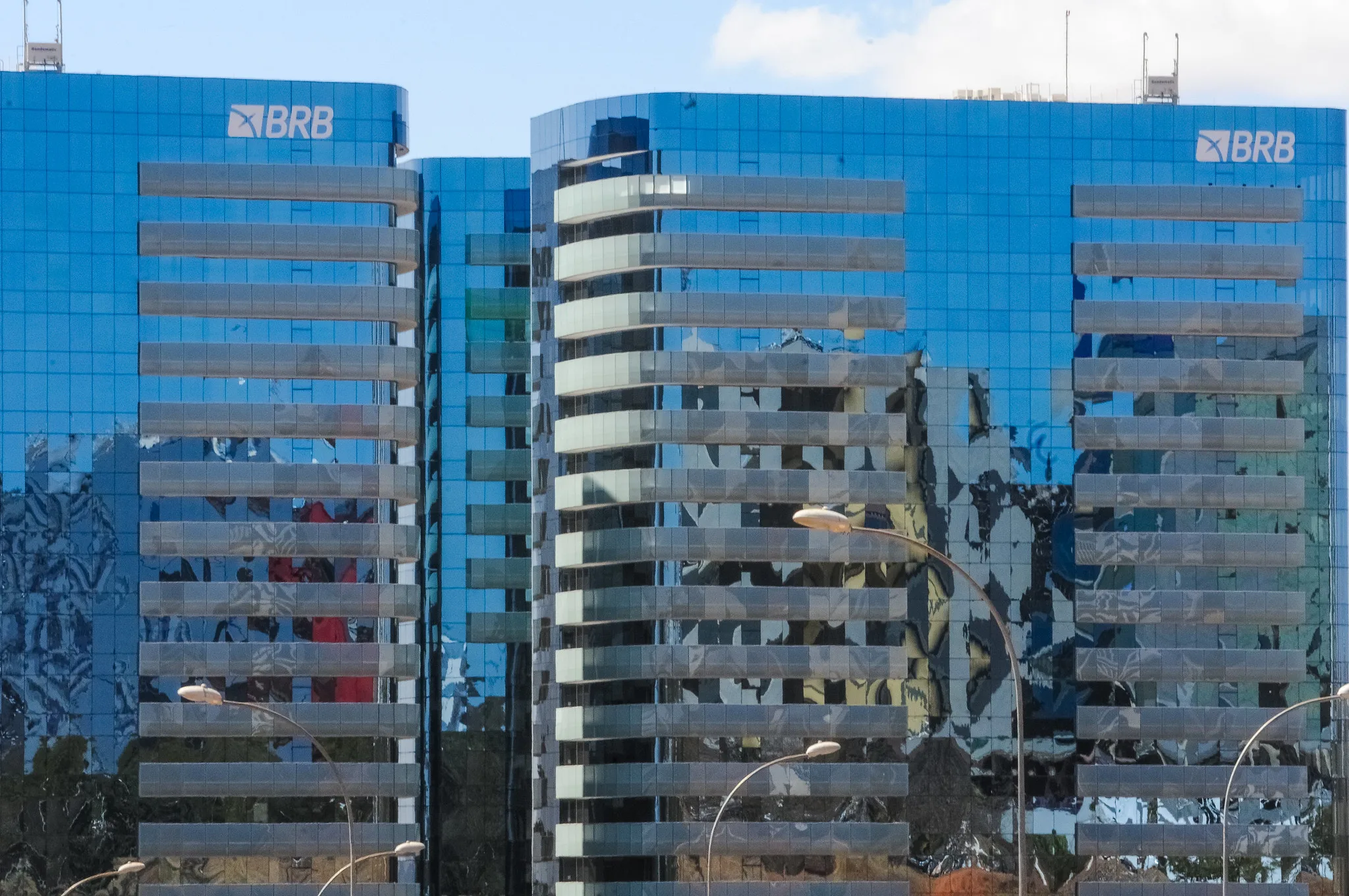 O BRB opera 35 programas sociais e é o principal banco de crédito rural e imobiliário do DF