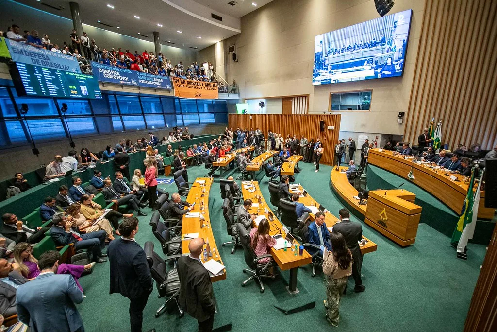 Projeto em debate na CLDF propõe medidas para proteger a imagem e a memória de mulheres