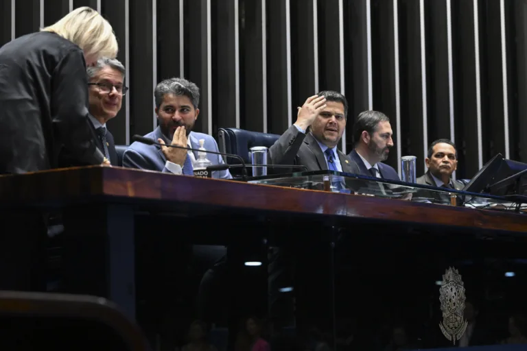 Alcolumbre rejeita anular quebra de sigilos do filho de Lula aprovada na CPMI do INSS
