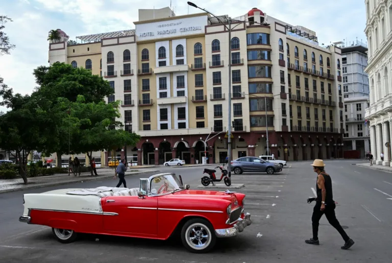 Cuba investiga protestos contra apagões causados por estrangulamento energético dos EUA