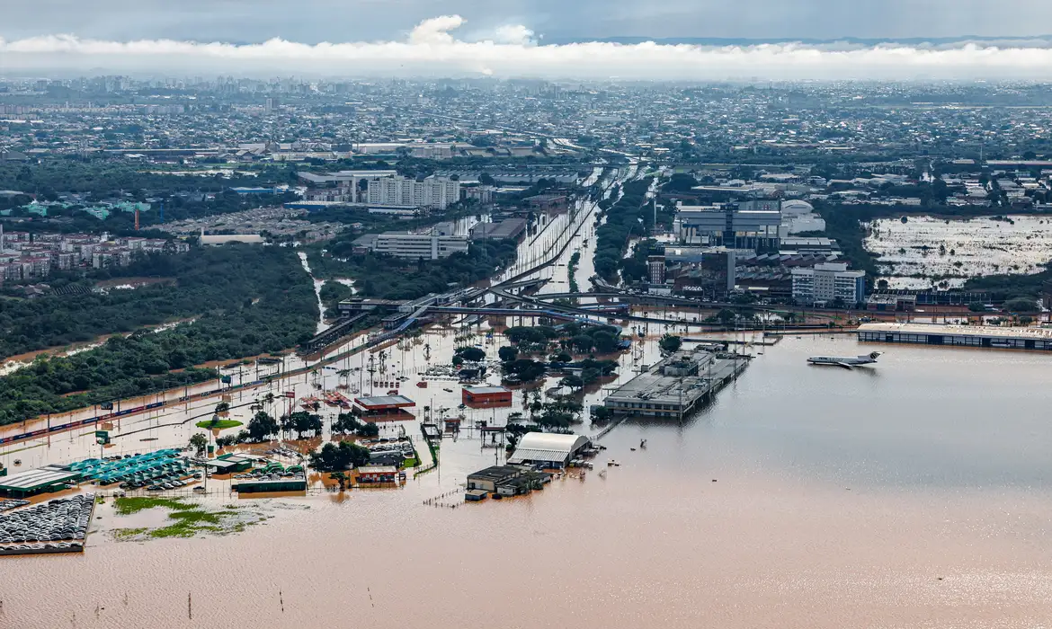 Moradores das regiões afetadas pelas enchentes de 2023 e 2024 relatam maior preocupação com o clima, após vivenciarem eventos extremos