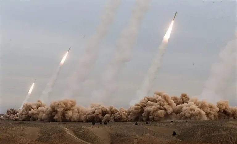 Irã surpreendeu EUA e Israel pela capacidade bélica de contra-atacar, afirma analista