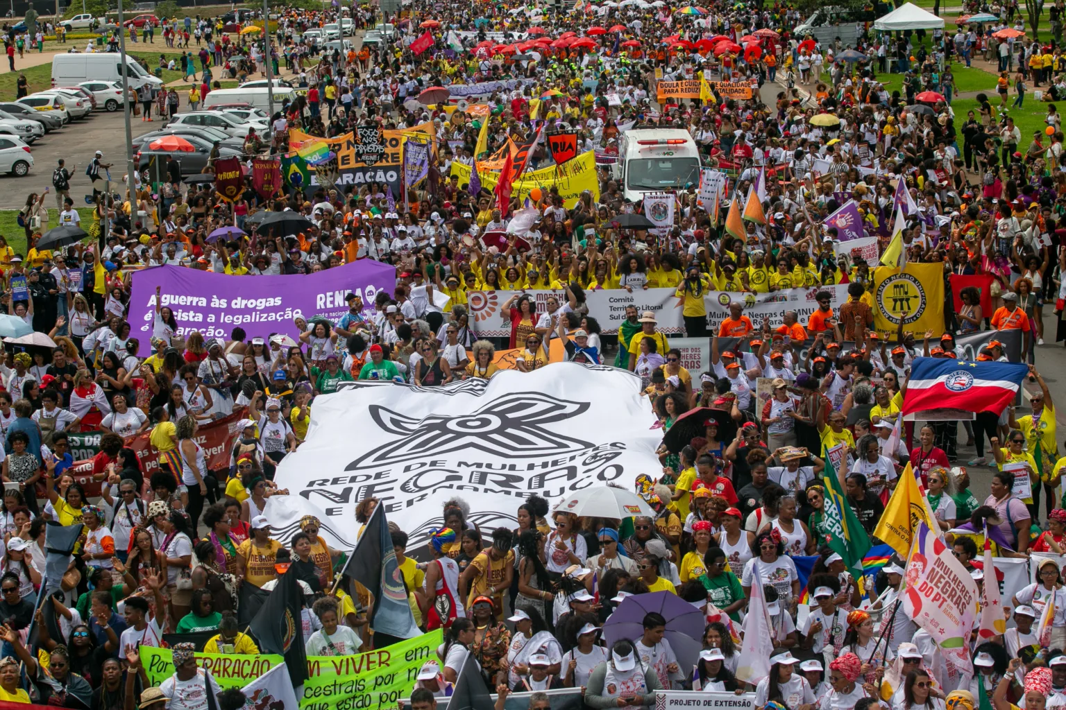 Pernambucanas participam da "Marcha das Mulheres Negras", em novembro de 2025