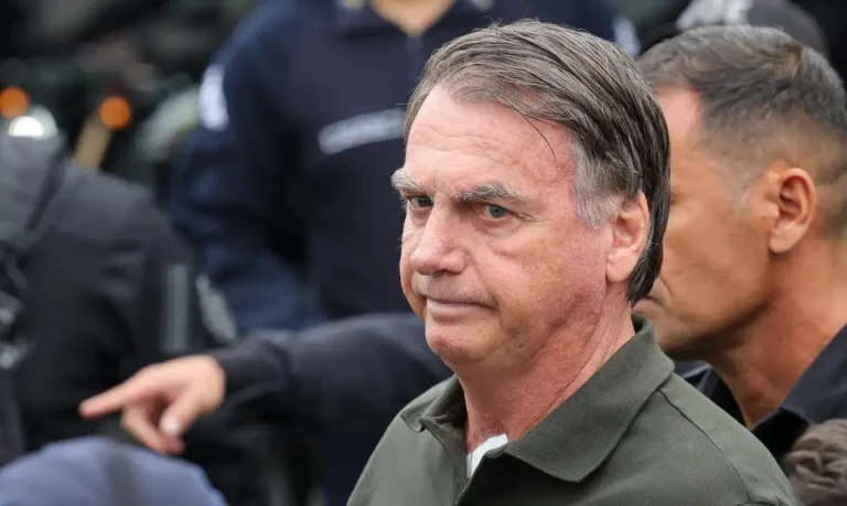 O que se sabe até agora sobre a internação de Jair Bolsonaro