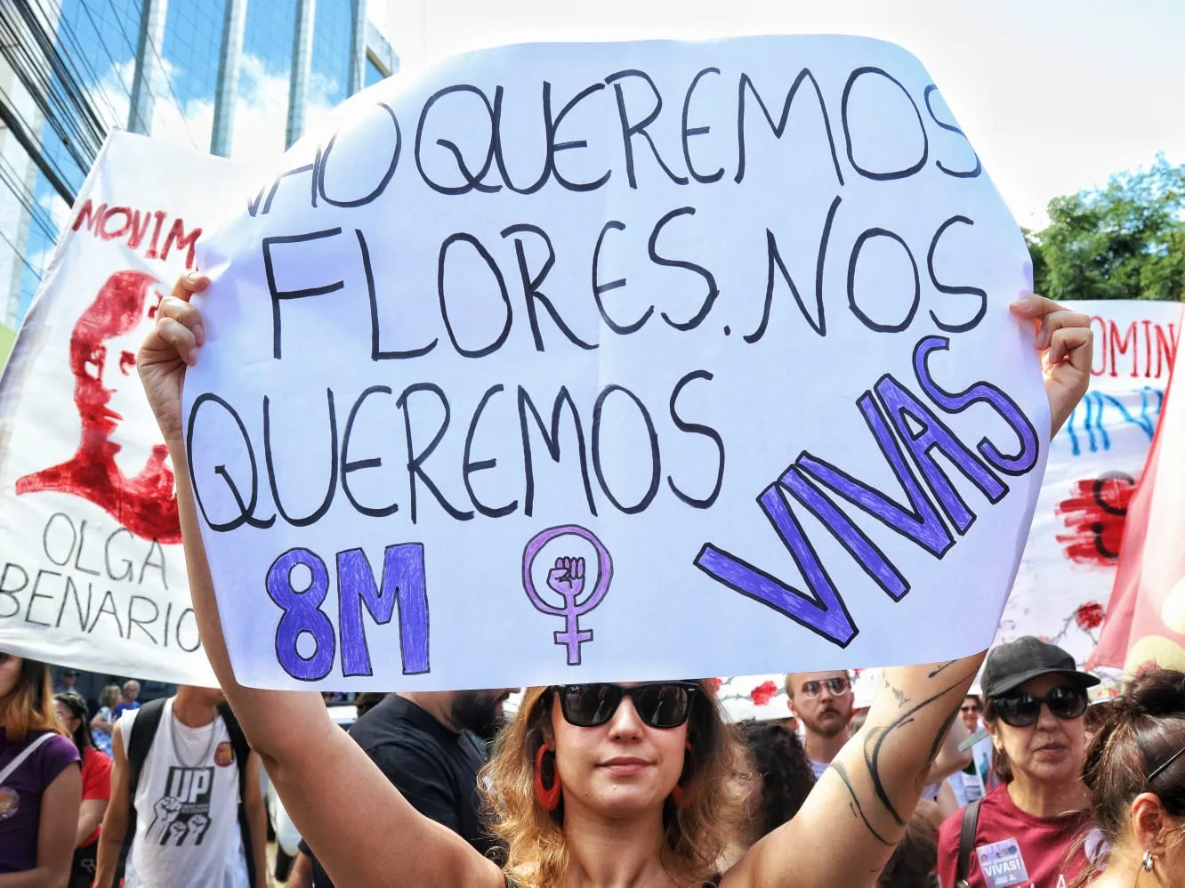 Durante o ato, participantes destacaram o impacto coletivo da violência contra as mulheres